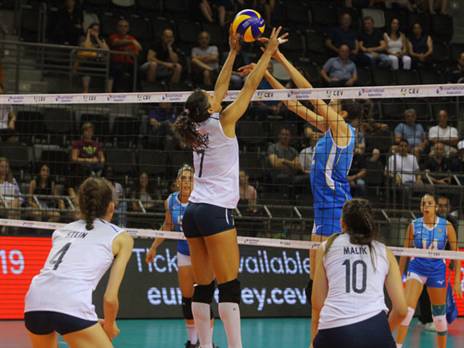 ניצחון חשוב לנבחרת (סילברמן, איגוד הכדורעף)