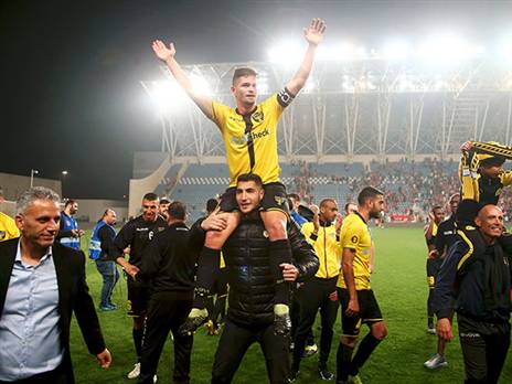 קלטינס. שנה הבאה באדום (אלן שיבר)