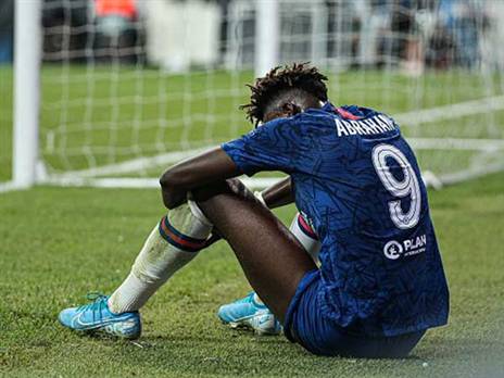 אברהם אחרי החמצת הפנדל (getty, Anadolu Agency)