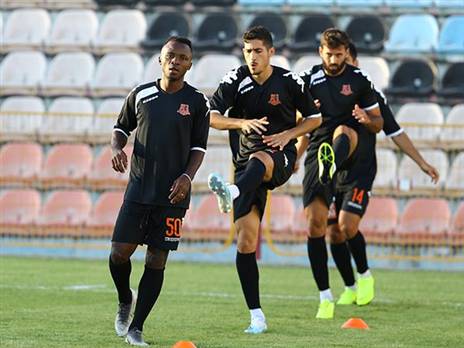 בני יהודה. ארבע טיסות בדרך חזרה (לירון מולדובן)