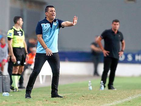 אופיר חיים. האם מתערבים לו בשיקולים? (אלן שיבר)