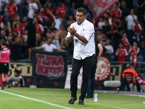 סילבס. קיבל שיעור ביעילות (מאור אלקסלסי)