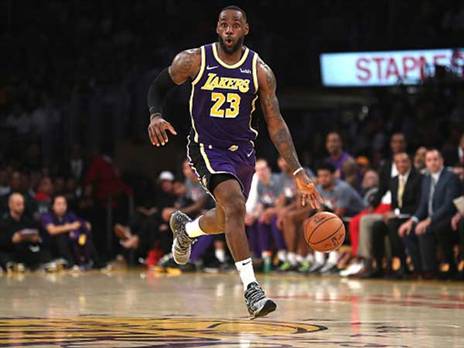 ציון דרך מרשים. לברון ג'יימס (GETTY)