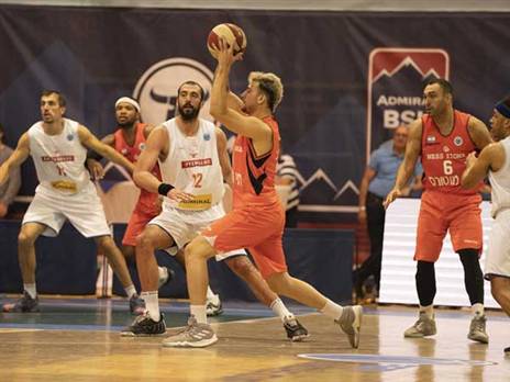 קפפנברג נענשה על אי הגעתה לישראל (FIBA)