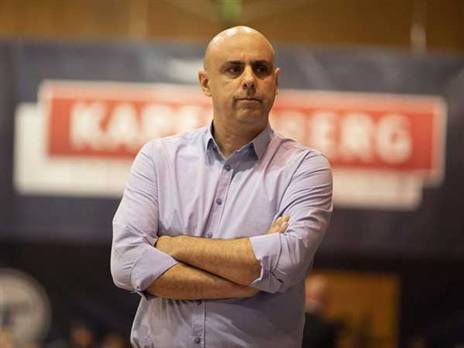 מקווה לשמור על מאזן מושלם. זילברשטיין (פיב"א)