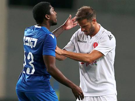 קופר מול הפועל ת"א אשתקד (אלן שיבר)