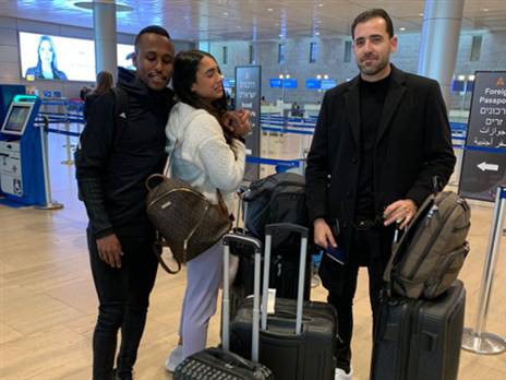 קינדה. המריא לקנזס (דוברות בית"ר)