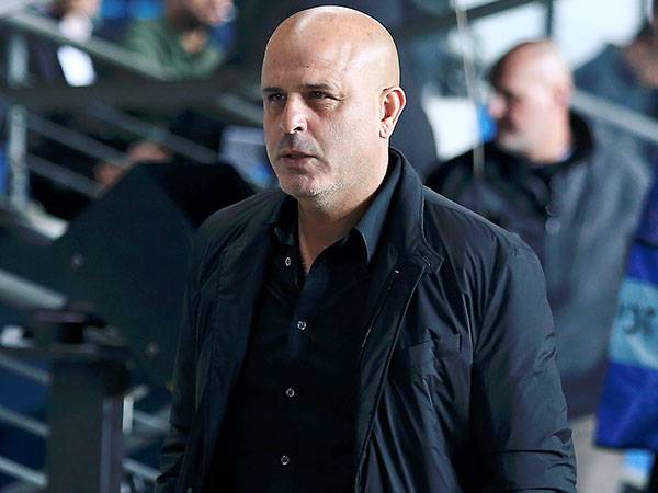 אבוקסיס זקוק לניצחון היום. (שיבר)