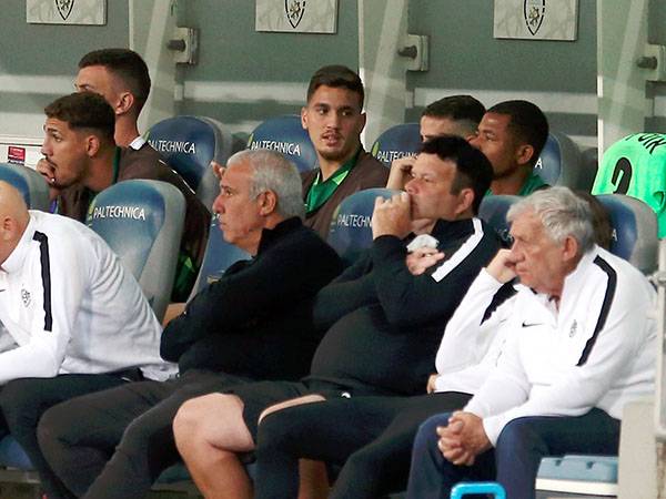 שועה שוב ישב על הספסל (אלן שיבר)