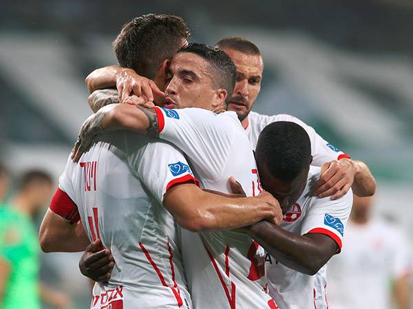 שחקני ב"ש חוגגים בפעם האחרונה? (צילום: אלן שיבר)