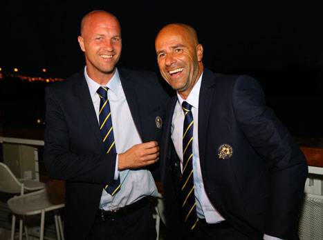 חובבי אייאקס במכבי תל אביב. (לירון מולדובן)