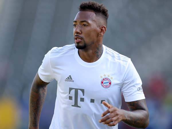 בואטנג מצטרף למחאה (getty)