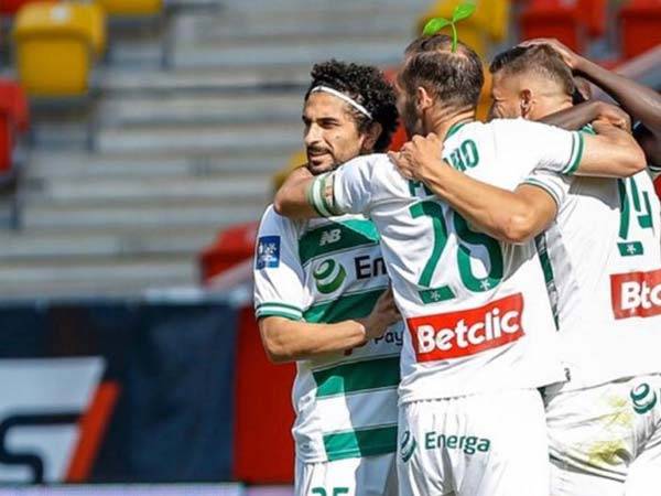 יישאר בפולין או יחזור לאנדרלכט? (האינסטגרם של קני סייף)