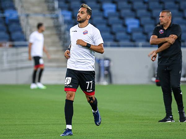 בוזגלו ממשיך לעונה שלישית (מאור אלקסלסי)