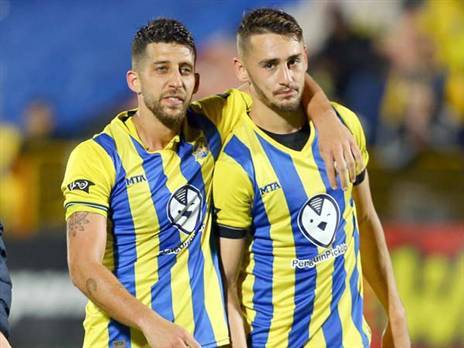 מקווים שהתיק יגנז, אצילי ומיכה (אלן שיבר)