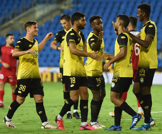 ניצחון לדפי ההיסטוריה (ברני ארדוב)