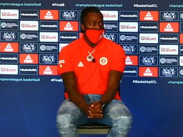 בראון. מוכן להתחיל בהצגה