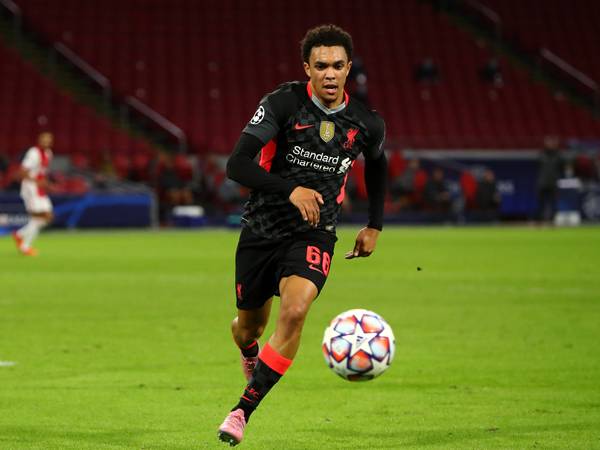 ארלסנדר-ארנולד. בתקשורת הגמבית כבר משווים את קאבה אליו (Getty)