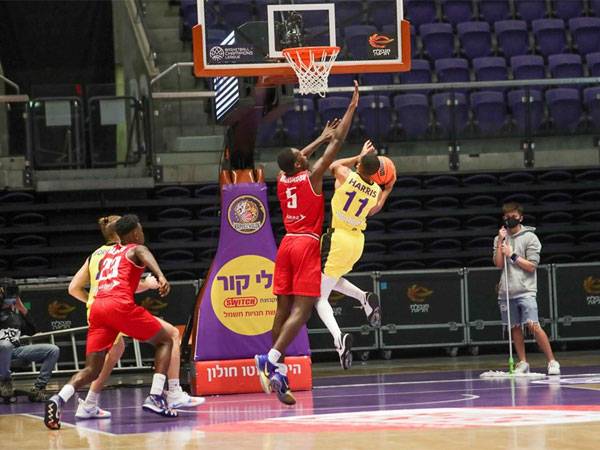 ערב מוצלח לחולון. (FIBA)