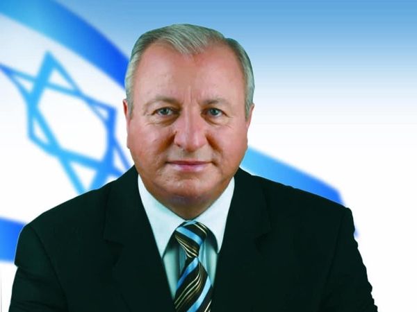 שבתאי צור (צילום: פרטי)