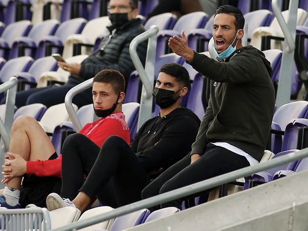 איינבינדר ולידור כהן. קלינגר מרוצה מהרכש (אלן שיבר)