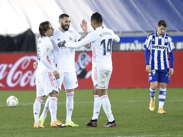 קאסמירו. משאיר את השערים לבנזמה (Getty)