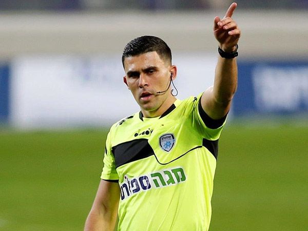 שניר לוי, במרכז הסערה (אלן שיבר)