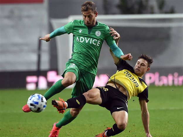 משחק די אגרסיבי במושבה (ברני ארדוב)