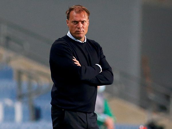 ואן לוון. מכיר מצוין את אלמוג (אלן שיבר)