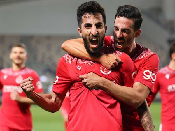 חגיגה אדומה (דני מרון)