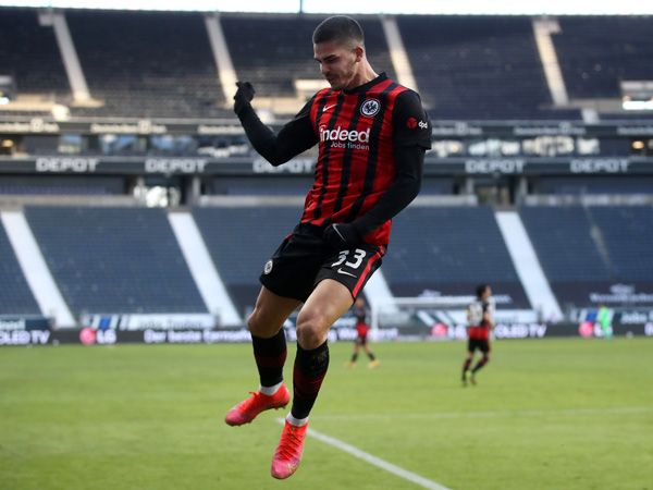 סילבה. מאדום-שחור לאדום-כחול? (Getty)