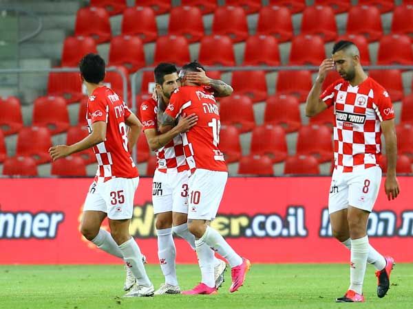 סוף סוף יכולים קצת לחייך בב