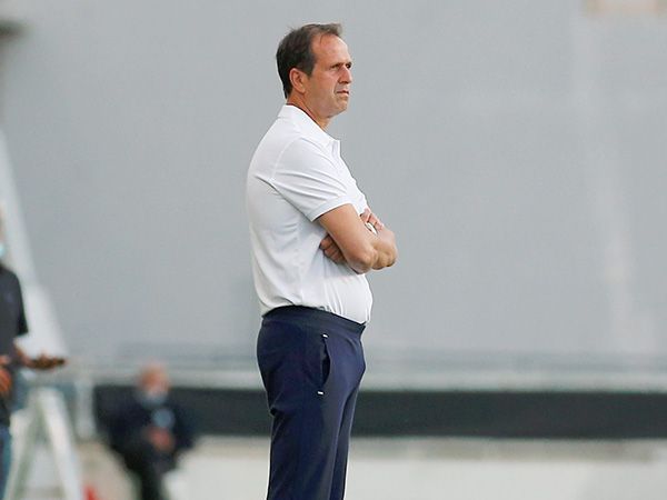 התנגד בתוקף. רוני לוי (דני מרון)