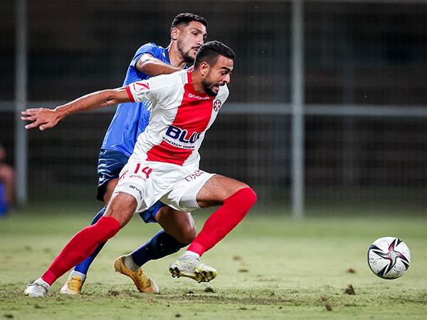 וחיפשה את השער  (אנצ'ו גוש, סוכנות ג'ני)