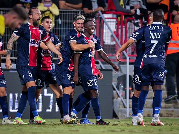 ויכולה אפילו לחלום על החלק העליון של הטבלה (מאור אלקסלסי)