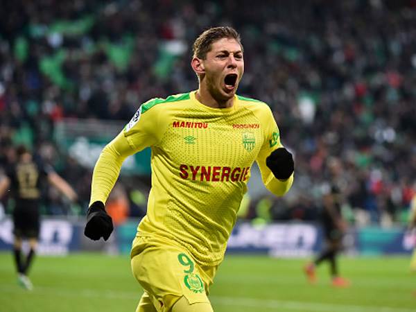 אמיליאנו סאלה. נרכש תמורת סכום שיא, אך מעולם לא זכה להוכיח את יכולותיו באנגליה (GETTY)