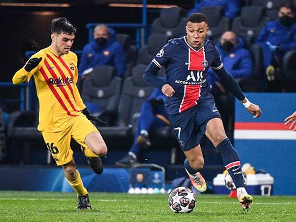 פדרי עם אמבפה. גאה לרשת את הצרפתי (Getty)