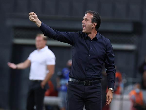 יערוך שישה שינויים, לוי (אלן שיבר)