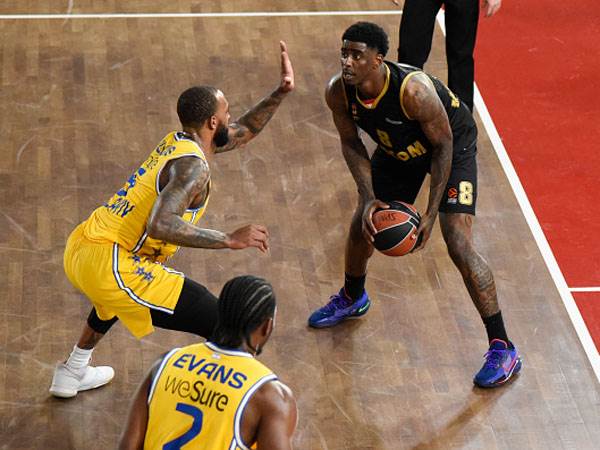 "מגנים באופן קשוח" (GETTY)