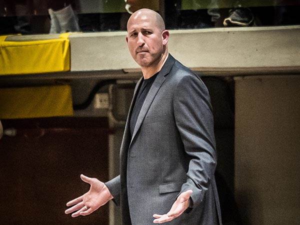 יצא מעודד מהמחצית הראשונה. פלג (עודד קרני)