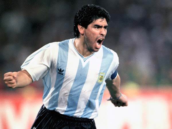 מראדונה. פנה לרגש של אנשי נאפולי (Getty)