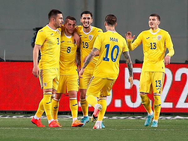 בהתחלה הם חגגו, אחר כך פחות. שחקני רומניה (אלן שיבר)