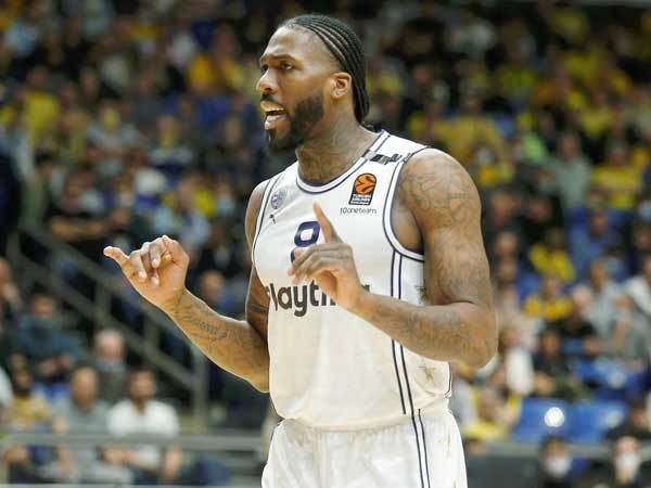 ינוח הפעם. ריינולדס (אלן שיבר)