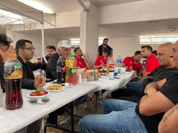 מחווה יפה (באדיבות הפועל ת"א)