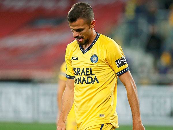 אם דסה יגיע, הוא יעזוב. ג'רלאדש (אלן שיבר)