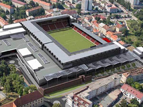 (האתר הרשמי של האצטדיון בטרנבה)
