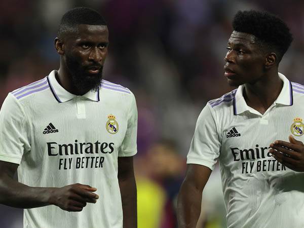 רודיגר וטשואמני. הגרמני הרשים, הצרפתי קצת פחות (ריאל מדריד, רשמי)