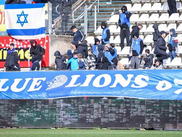 אוהדי ק"ש. יפתחו את העונה מחוץ לבית? (צילום: מאור אלקסלסי)