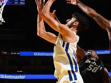 יפגוש את האקסית מהגליל. צ'אצ'אשווילי (Noah Graham/NBAE via Getty)