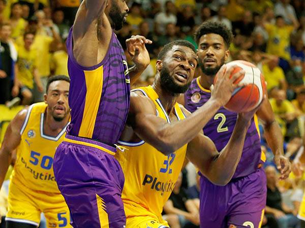 חולון ניסתה לעצור את ניבו ומכבי ת"א (אלן שיבר)